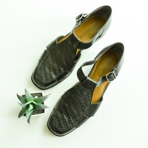 Naturalizer Black Leather Shoe Size 7.5